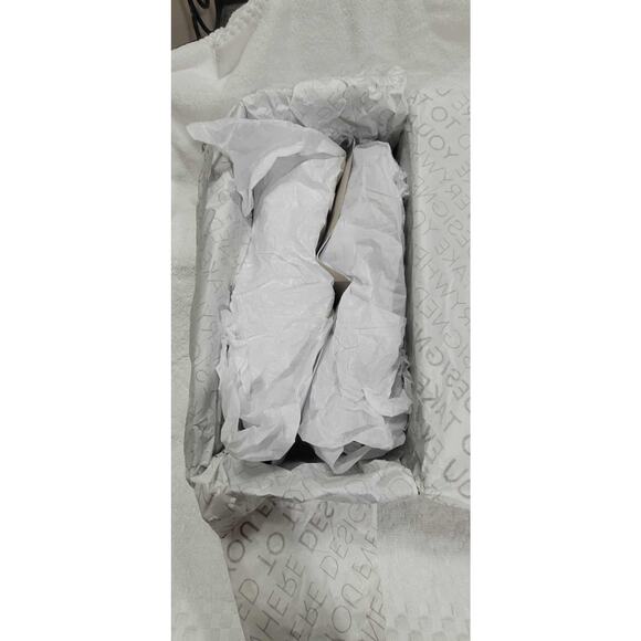 NWT Women's Birdies The Heron Suede Smoking Loafers in Stone size 6.5 Minimalist - Picture 5 of 7